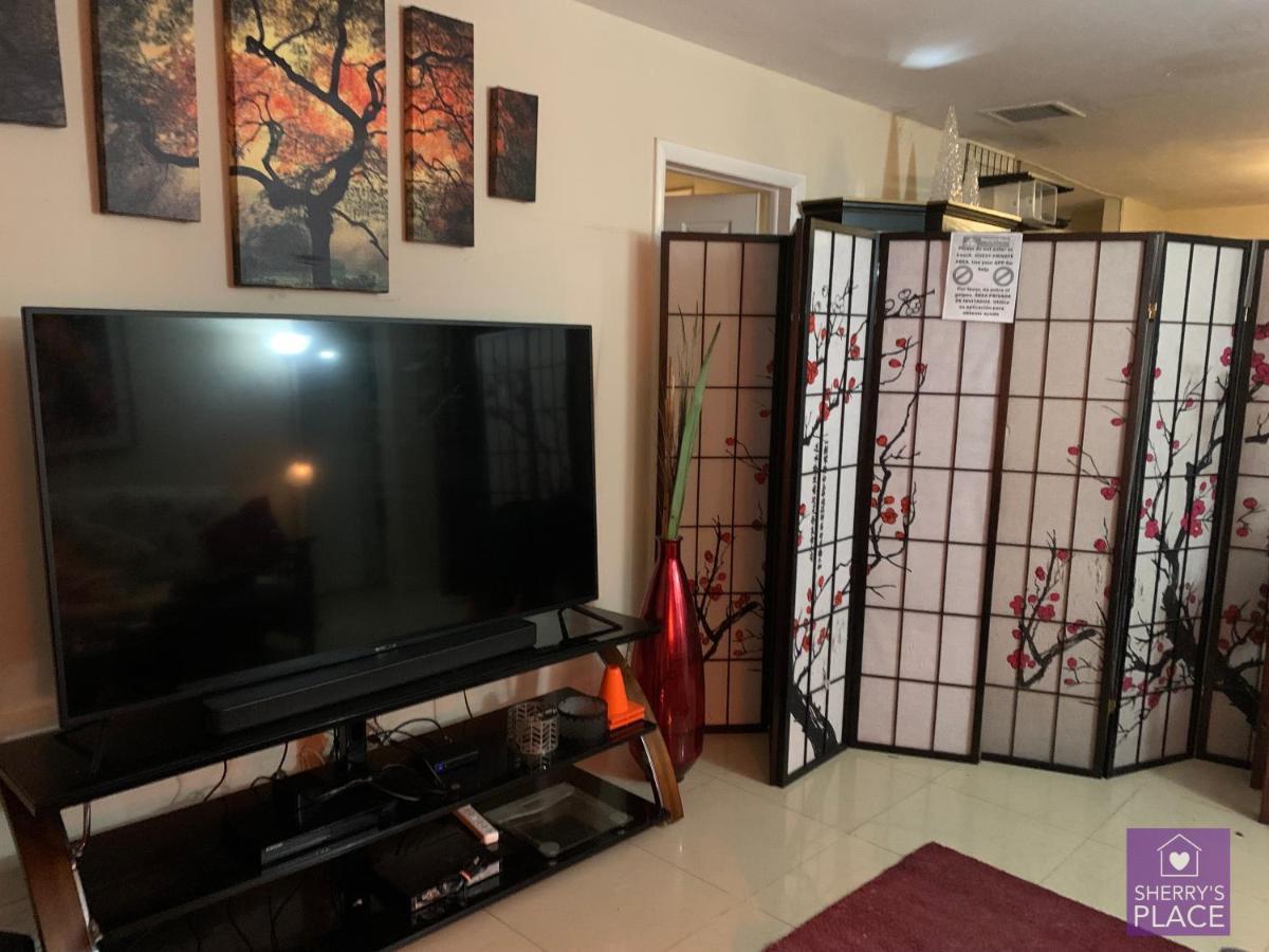 Sherry'S Place Home & Apartments デイニア・ビーチ エクステリア 写真